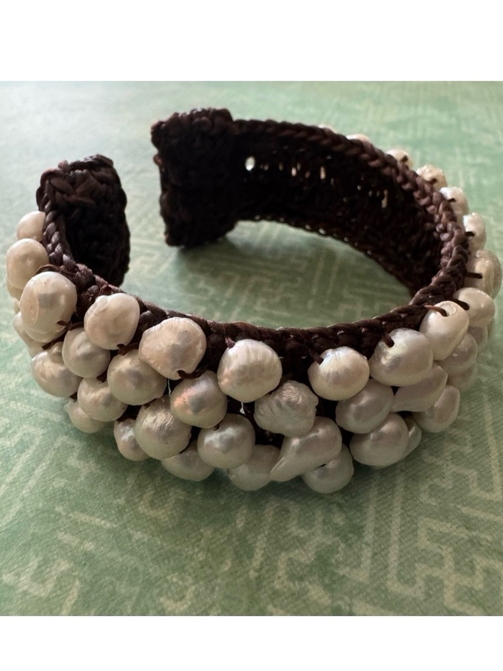 VINTAGE CULTURED PEARLS CUFF BRACELET - Picture 3 of 10